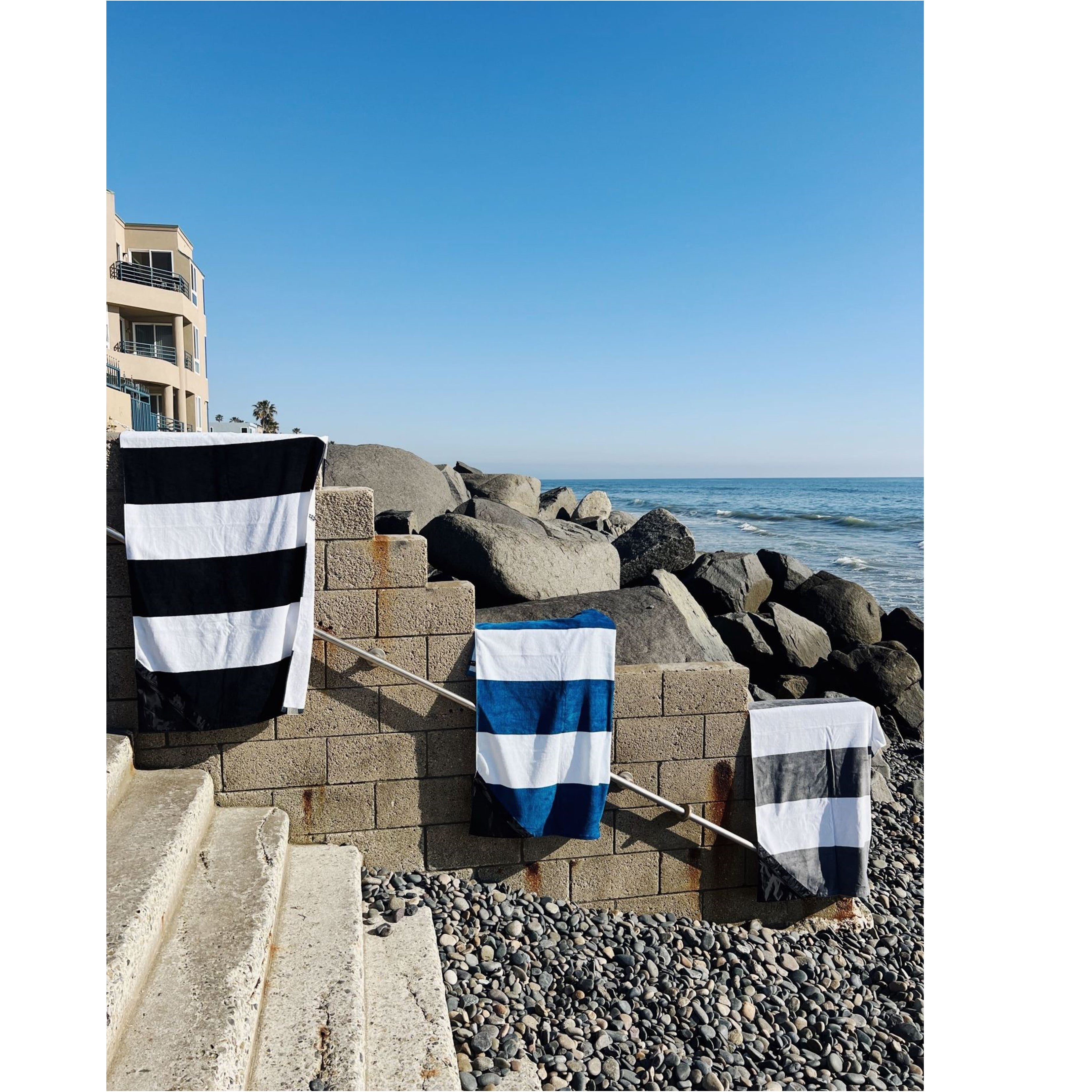 Slowtide™ Recycled Cotton Pocket Beach Towel