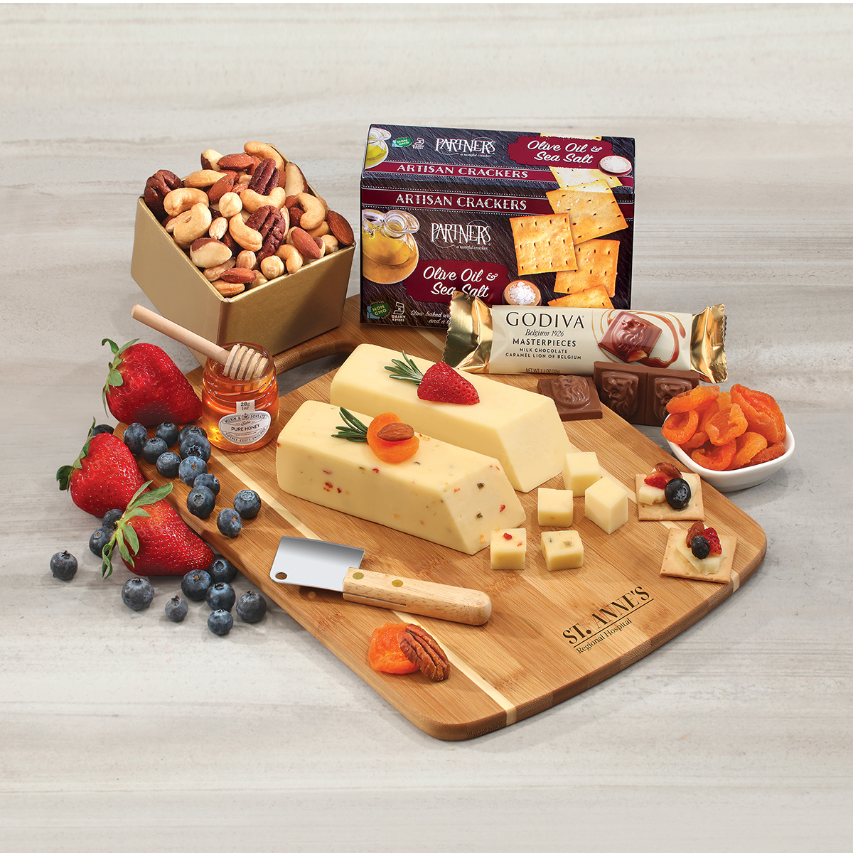 Wisconsin Cheese & Snack Board Gift Set